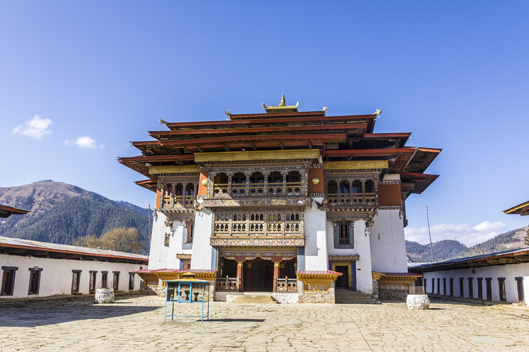 7-Days in Bhutan with River Rafting, Farm Lunch & Stone Bath