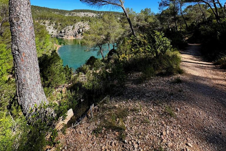 Aix-en-Provence: Hiking near Bimont Dam with Cinematic Reel