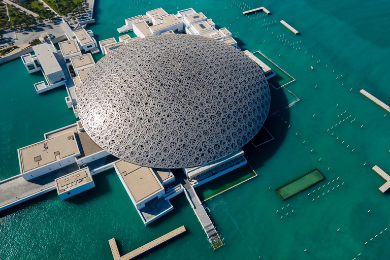 Explore Abu Dhabi: 2-Day Cultural Journey from DubaiShared Tour in Spanish