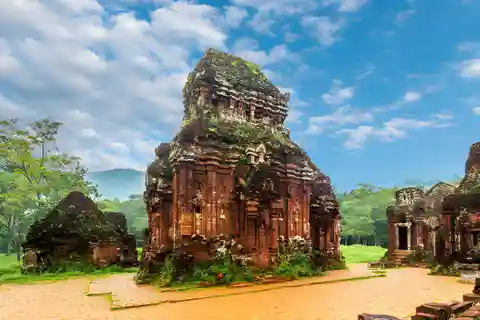 Hoi An: 3 días y 2 noches para explorar My Son, Hue y la ciudad de Hoi An