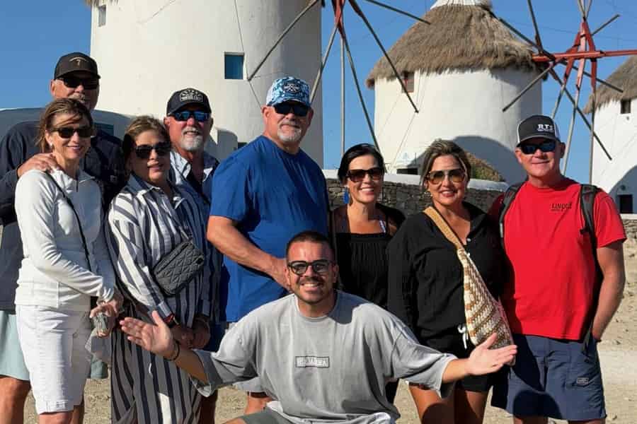 Mykonos: Kleingruppentour für Kreuzfahrtpassagiere - Abholung im Hafen. Foto: GetYourGuide