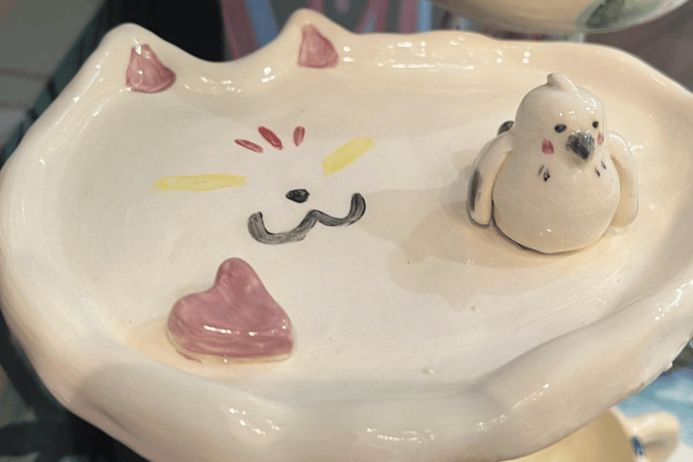 Brisbane CBD: 2H Ceramic Paint Class | Paint and Sip