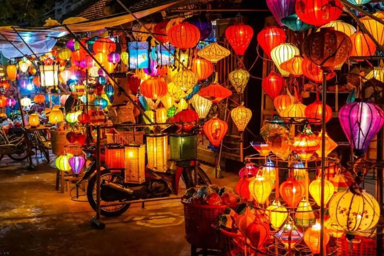 De Hoi An/ Da Nang: Visita à cidade de Hoi An e lançamento de lanternasExcursão em grupo