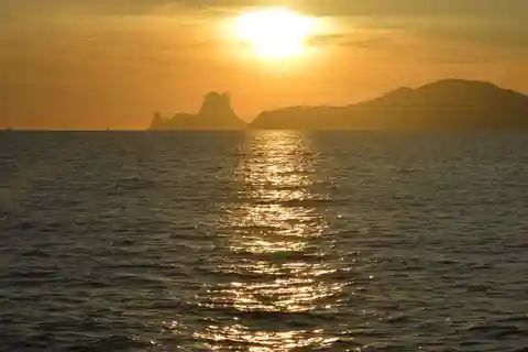 Sonnenuntergang Segel Südküste von Ibiza