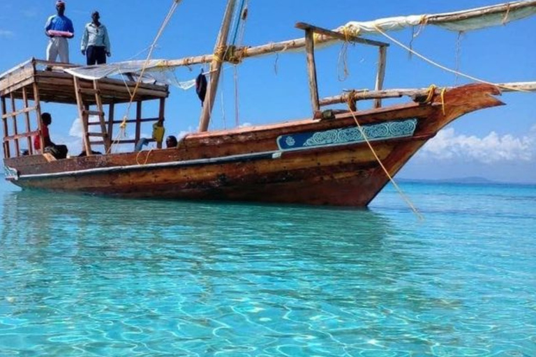 Mombasa: Old Town Walking Tour & Sunset Dhow Cruise Solo Private Tour