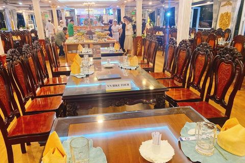 Ho Chi Minh : Dîner-croisière sur la rivière Saigon avec transfert à l'hôtel