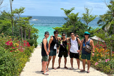 Pattaya: Evening City Tour & Alcazar Cabaret Show Pattaya: Evening City Tour & Alcazar Cabaret Show