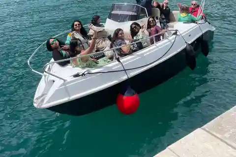 Экскурсия на скоростном катере "Голубая пещера Леди скал" и Мамула Котор