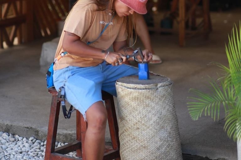 Lombok: Silversmithing Workshop with Jewelry to Keep