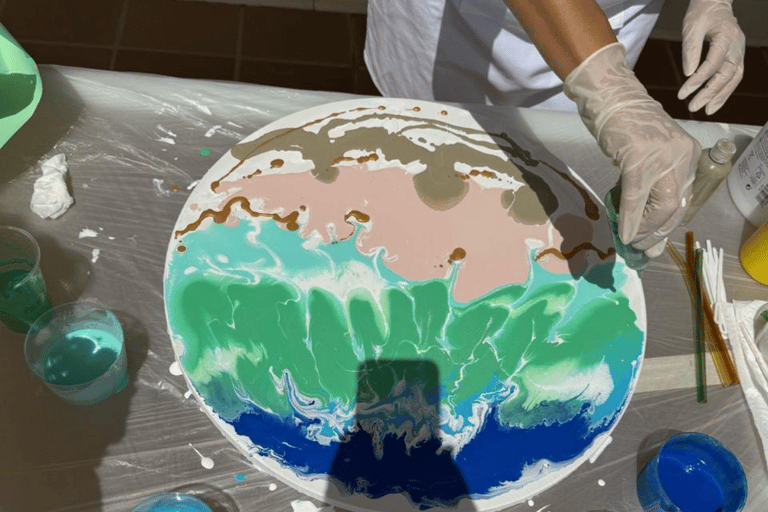 Alicante: Kunsttherapie-Workshop „Wein &amp; Malen”Alicante: Kunsttherapie-Workshop „Wein &amp; Malen“