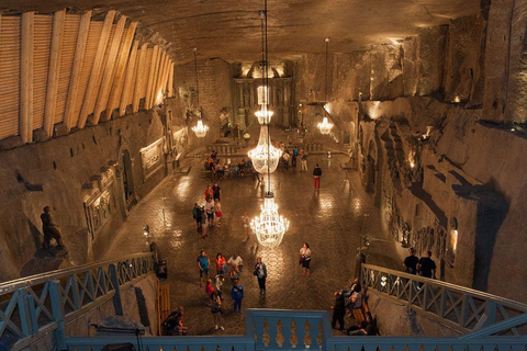 From Krakow: Wieliczka Salt Mine & Chocholow Pools Day Trip
