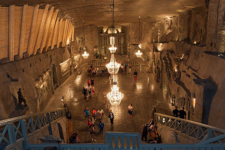 From Krakow: Wieliczka Salt Mine & Chocholow Pools Day Trip