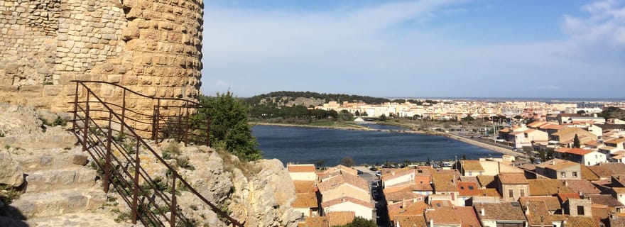 Narbonne, Gruissan et le village de Lagrasse. Excursion d'une journée