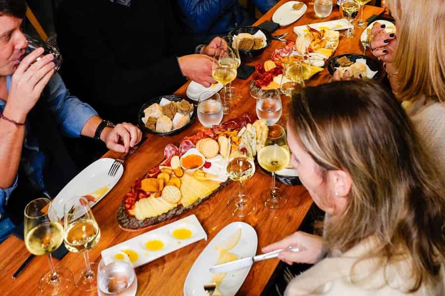 Lissabon: Premium Wein und Tapas Verkostung. Foto: GetYourGuide