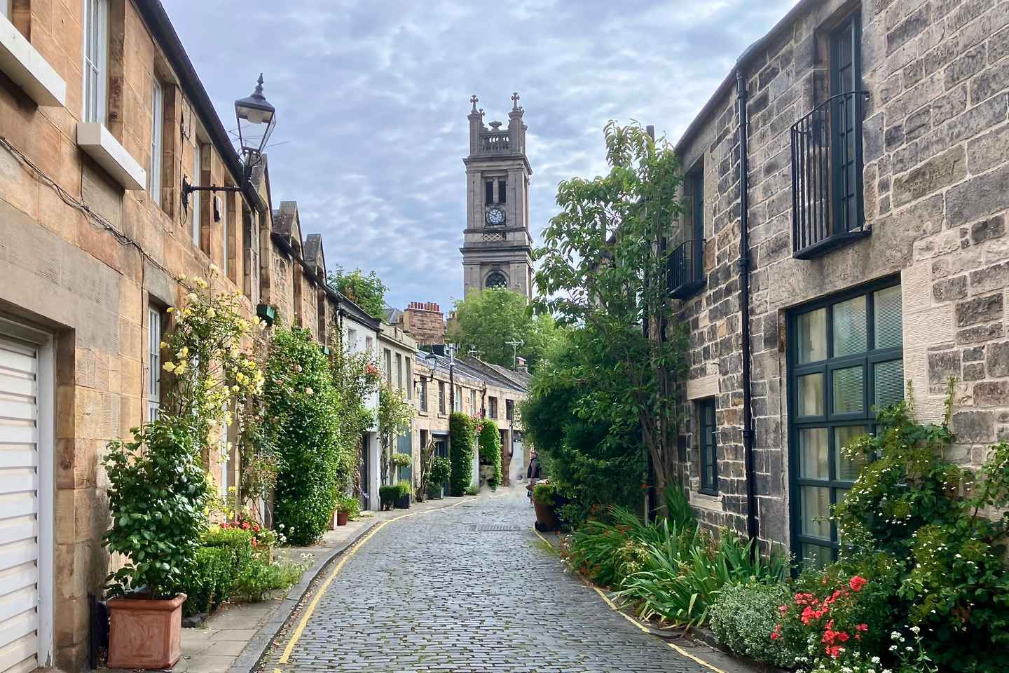 Edinburgh: Walk Dean Village, New Town & Royal Botanics