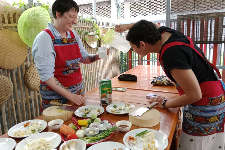 Bangkok: cucina autentico cibo thai con Smart CookBangkok: cucina il vero cibo thailandese con Smart Cook