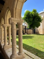 Half day in Pomerol and Saint-Émilion in 2cv - Housity
