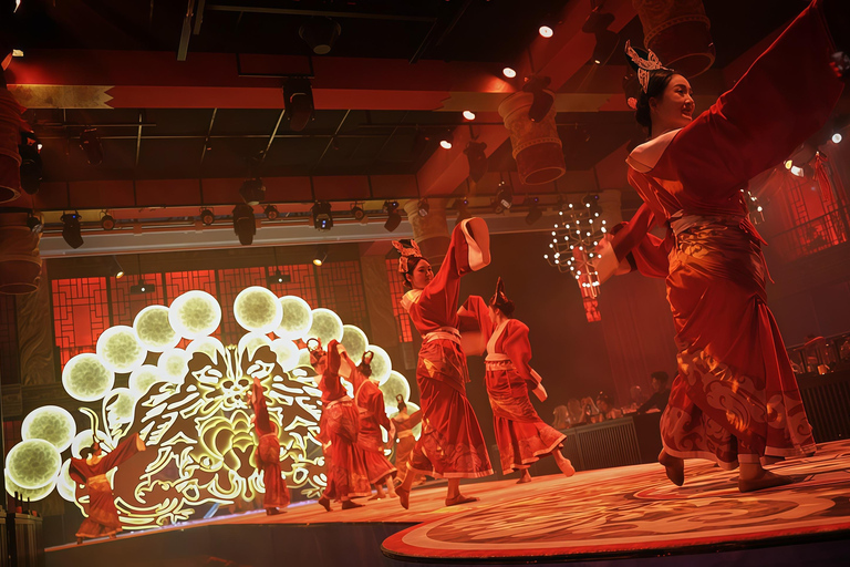 Chengdu: Shuguo Banquet with Hanfu Costume & Makeup Row 2 Only Meal （Plz to book 3 days in advance）