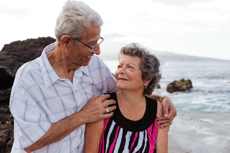 Faial Island: Private professional photoshoot experience Faial Island: Big Family private professional photoshoot