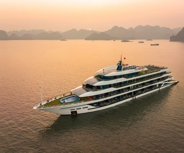 2-Daagse of 3-Daagse: Halong&Lan Ha Bay Cruise 5* balkon, badkuip