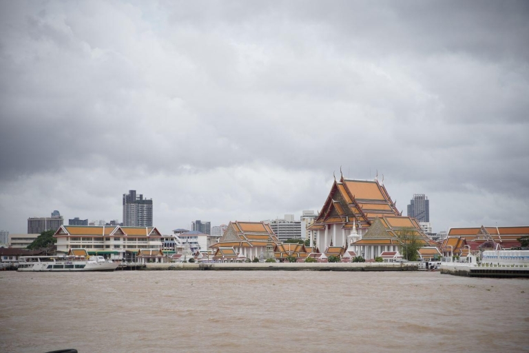 Bangkok: 2-Hour Wat Arun, Royal Barge & Longtail Boat Tour