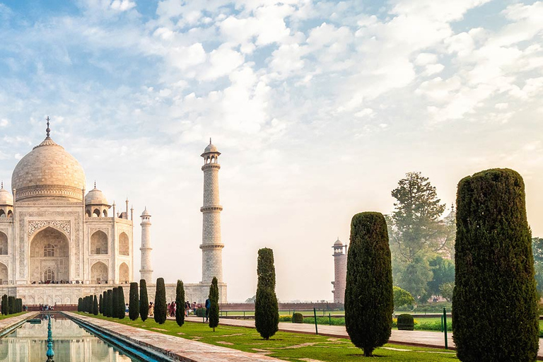 From Delhi : Agra Same Day Trip by Gatimaan Express