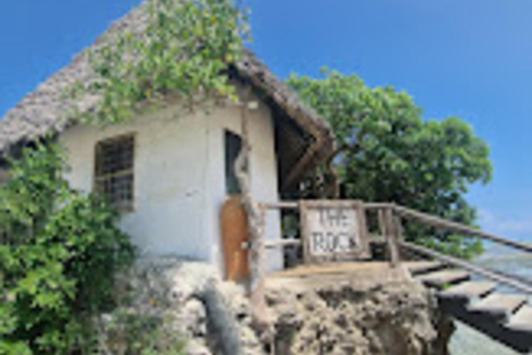 Salam cave aquarim, praia de Mtende e a rocha