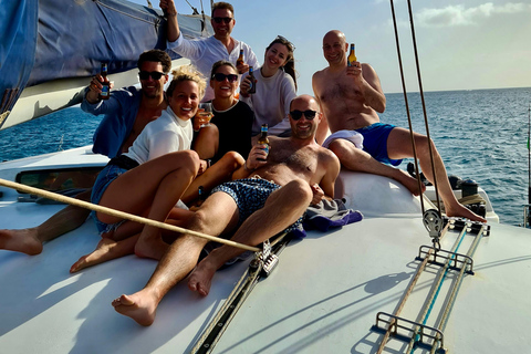 3-godzinna przygoda katamaranem na wodach wyspy Sal