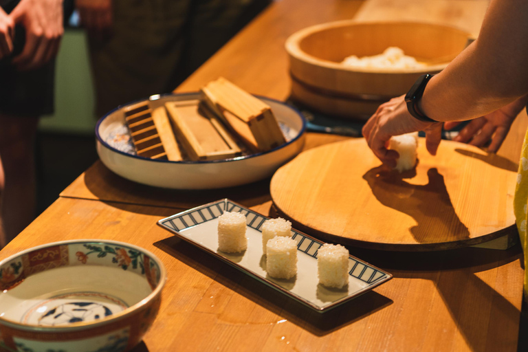 Kanazawa: Temari Sushi Making Class with Instructor