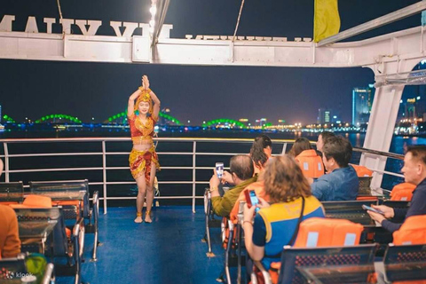 Visite nocturne privée de Da Nang : Marché, visites et croisière