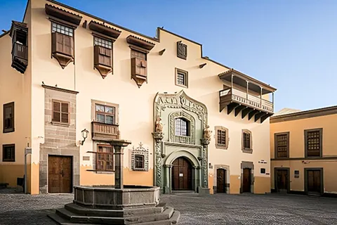 Las Palmas de Gran Canaria Excursion: History and Culture