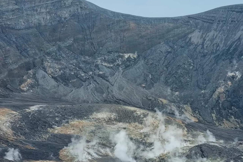 Excursión al volcán de la Soufriere en San Vicente