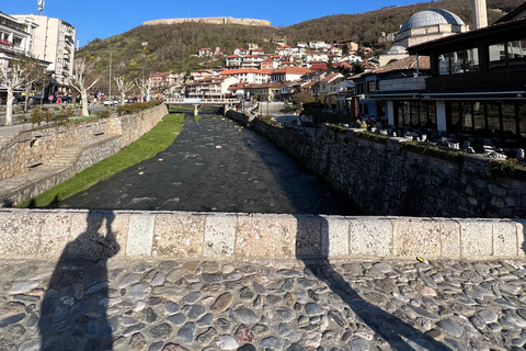 رحلة نهارية إلى كوسوفو: استكشف بريشتينا وبريزرن من تيرانا