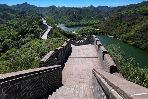 Beijing: Huanghuacheng Lakeside Great Wall Private Tour Private Day Tour