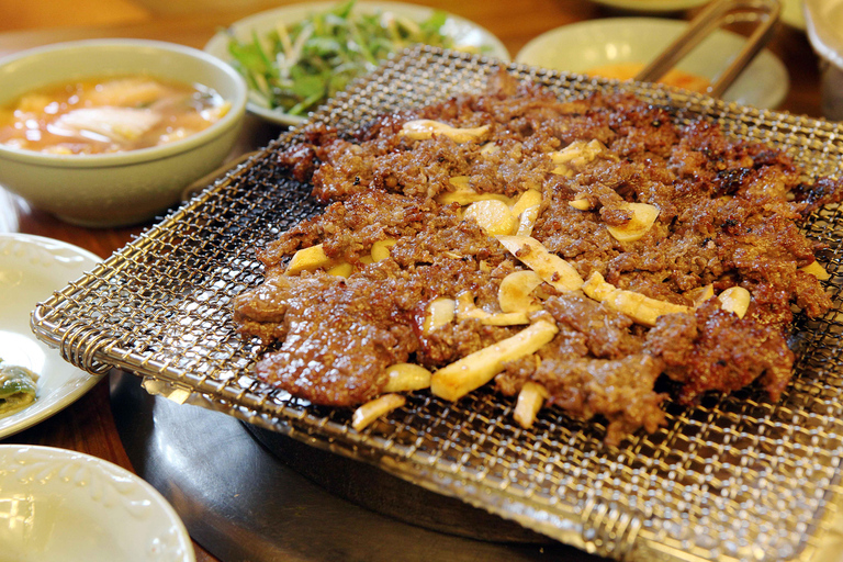 Tongdosa UNESCO & Gourmet Half Day Private Tour from Busan