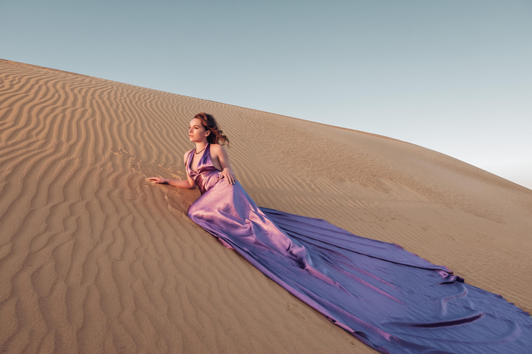 Maspalomas: Flying Dress Photoshoot in Sand Dunes Standard (20 photos | 30 mins)