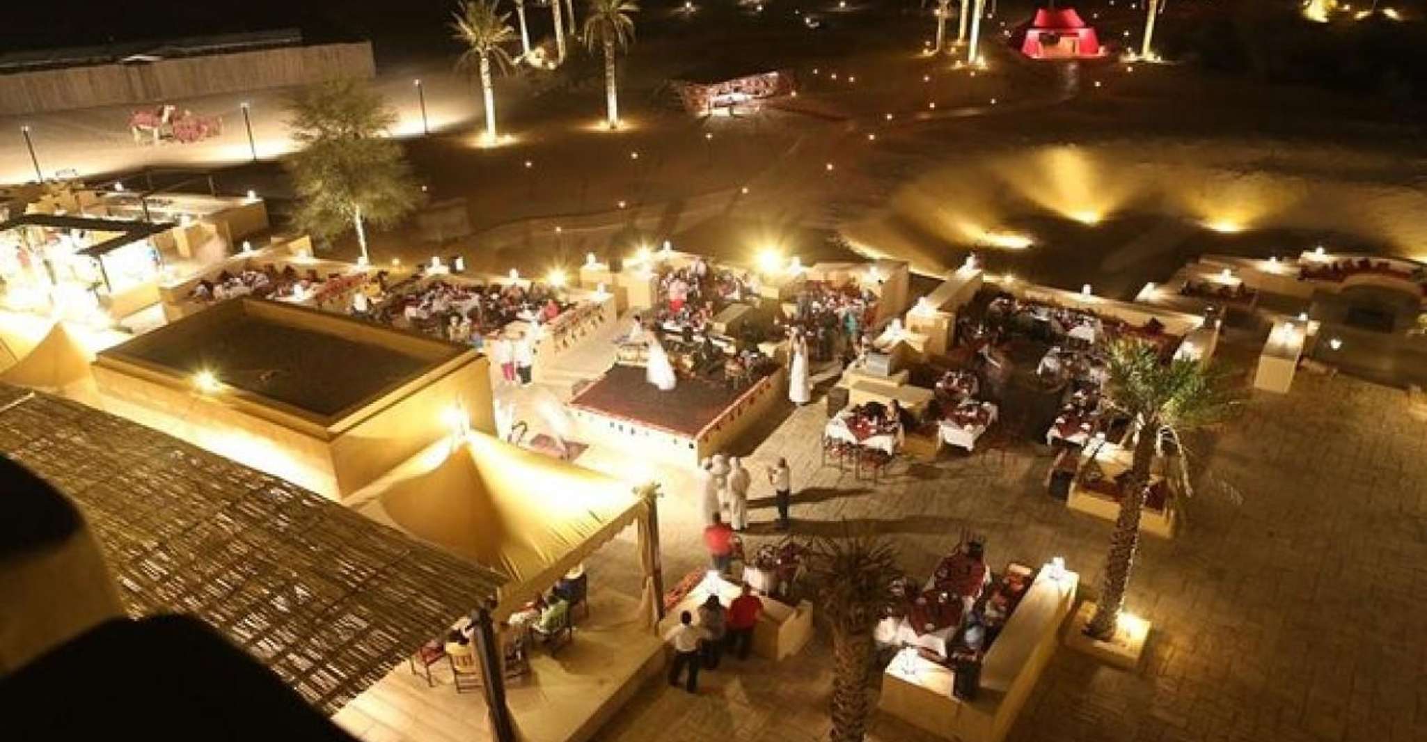 Désert D'Agafay-Dromadaire et Dîner Spektakel - Hizvo