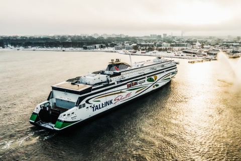 Vanuit Helsinki: retourticket voor de veerboot naar TallinnRetour per veerboot met 9,5 (10,5 op di) uur in Tallinn
