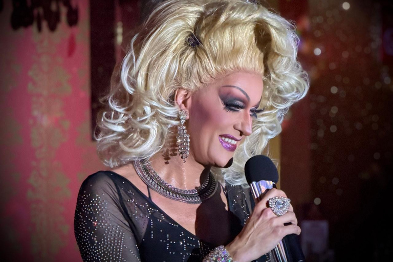 Hamburg: St. Pauli Comedy Drag Show at Olivias Show Club Saturday Late Night Comedy Drag Show