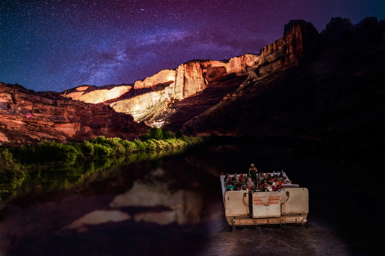 Moab: Middagskryssning på Colorado River med musik- och ljusshowMoab: Middagskryssning i Coloradofloden med musik och ljusshow