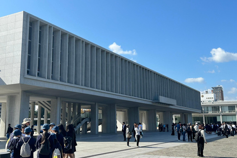 Hiroszima i Miyajima UNESCO - 1-dniowa wycieczka autobusowaZ dworca JR Hiroshima (bez lunchu)