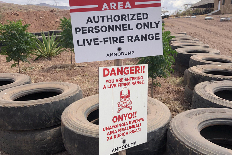 Nairobi : Excursion d&#039;une journée au lac Magadi avec stage au stand de tir