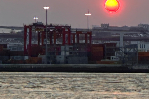 Lisbon: Solar Eclipse & Sunset Sailing Experience with Wine