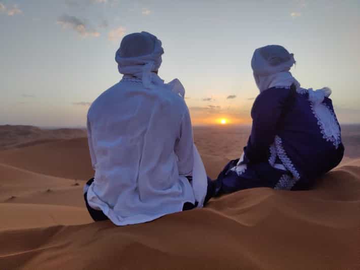 Depuis Fès : excursion de 3 jours et 2 nuits dans le désert vers Merzouga - dromadaire