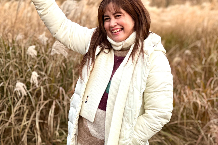 Jeju: Small Group Tour w/Pink Muhly & Tangerine Picking