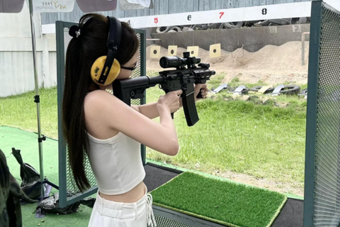 Aventura en el campo de tiro del ejército de Bangkok y visita a una tostadora de caféTiro con .38×25 y .22×50 (1-3 personas) + café de bienvenida