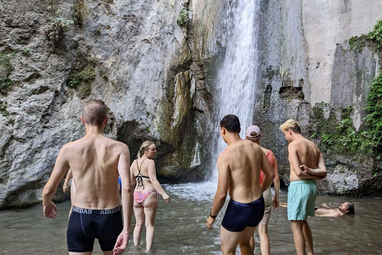 Granada: Los Cahorros Guided Afternoon Hiking Tour