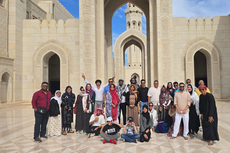 Grand Mosque, Nakhal Fort & Wakan Village Tour