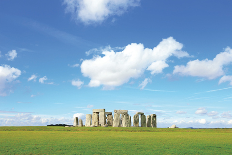 From London: Windsor Castle, Stonehenge, and Bath Day Trip Tour with entry to Windsor Castle, Stonehenge & Roman Baths