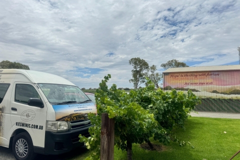 From Adelaide: Barossa Valley Food and Wine Tour Adelaide City Pickup